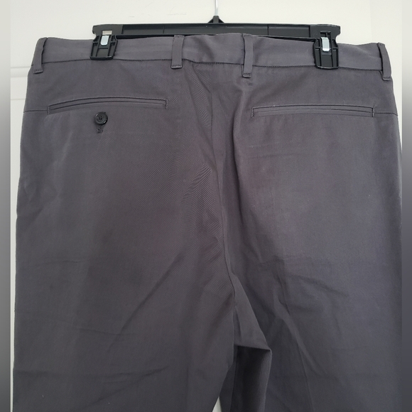 Theory Beck pp solid twill shorts in grey mens size 33 - Picture 9 of 14
